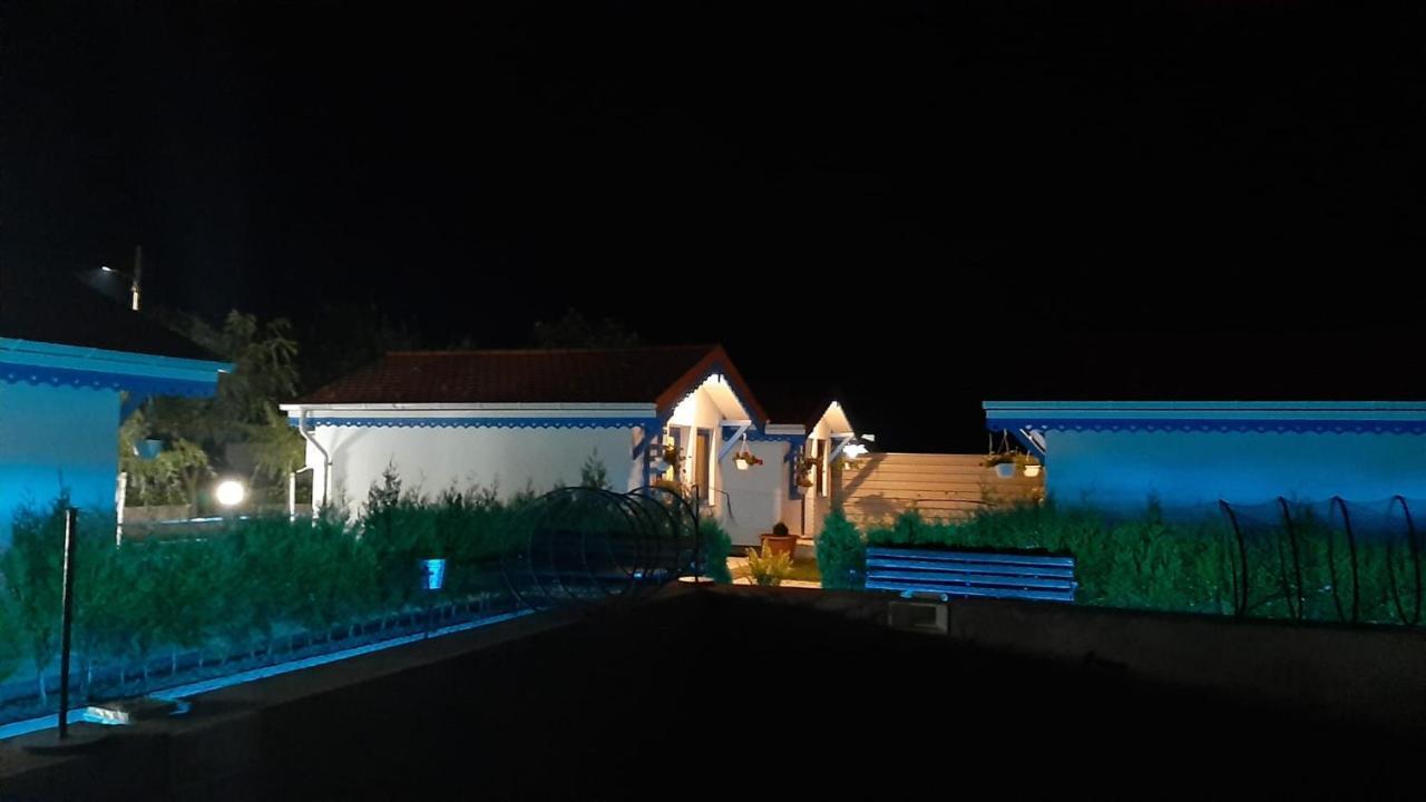 Complex Turistic Essenza Hotel มูรีกีโอล ภายนอก รูปภาพ